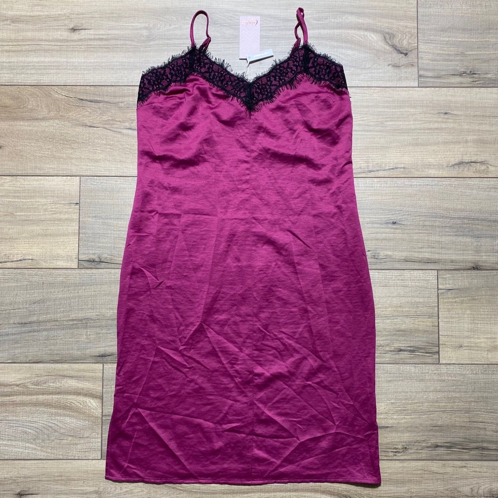 Candie's Juniors Lace Trim Midi Slip Satin Dress Size XS Berry And Black - Picture 1 of 13